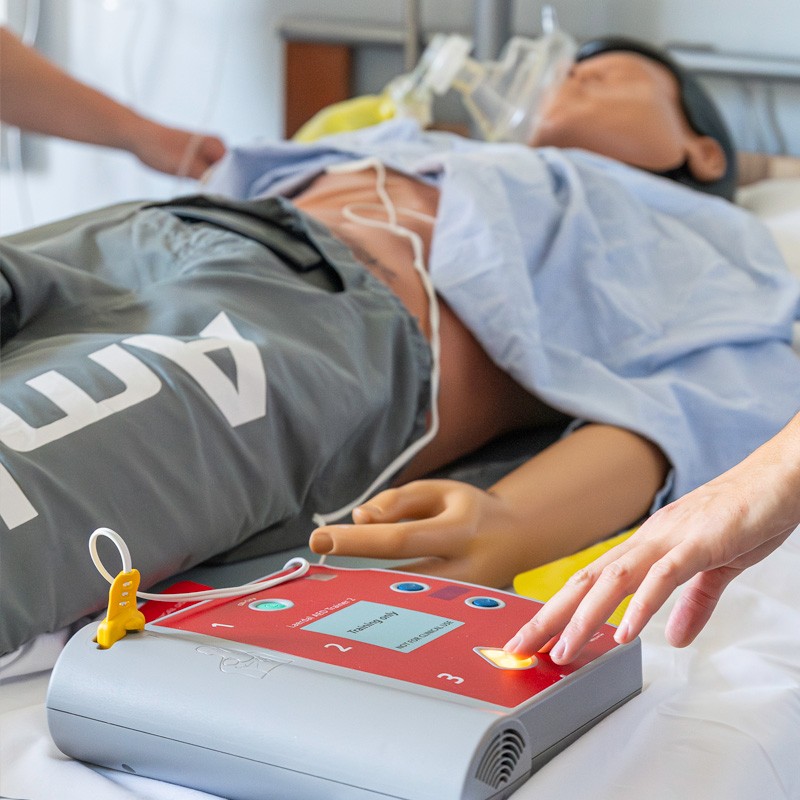 PEC ACR par simulation en intra hospitalier équipe pluridisciplinaire